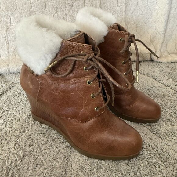 MICHAEL KORS Brown Leather Carrigan Wedge Lace-Up Fur Trim Booties Boots‎ 7M - Picture 12 of 15